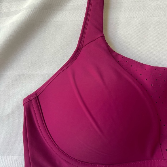 Lululemon | Run Times High Support Bra | Size 34C - Picture 3 of 12